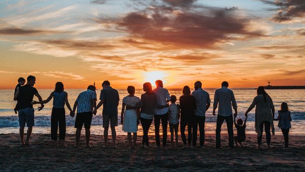 30+ Family Day Icebreakers to Bond Over Together!